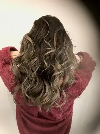 ロング カラー Hair make VERDA所属・富永 憲一郎のヘアスタイル