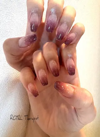 ネイル 【山岡】 ロイヤル•セラピストのネイルデザイン