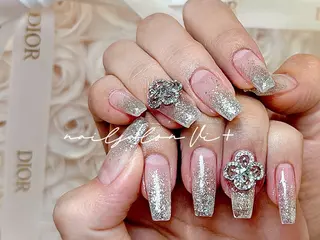 ネイル ✨Nailsalon Vi+✨のネイルデザイン