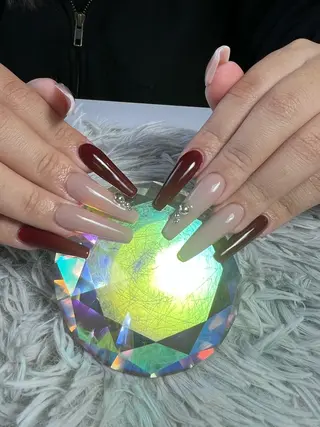 ネイル シェヌネイル JURAのネイルデザイン