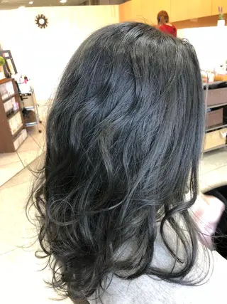 ロング カラー 大栗 佑也  髪質改善のヘアスタイル