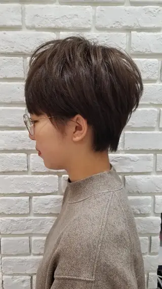 ショート カラー 顔周りレイヤーカット 髪質改善代表西村功平のヘアスタイル