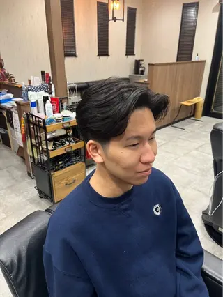 セミロング 銀座マツナガ所属・大平 豪のヘアスタイル