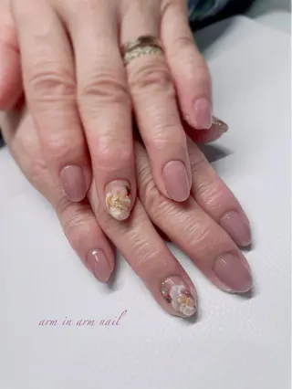 ネイル arm in arm ︎✿Yamamotoのマツエク・マツパデザイン