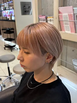 ショート seek next アヤノのヘアスタイル