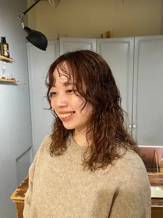 ミディアム パーマ 🤩噂のMr.髪ポジ ティブ®️yu🤩のヘアスタイル