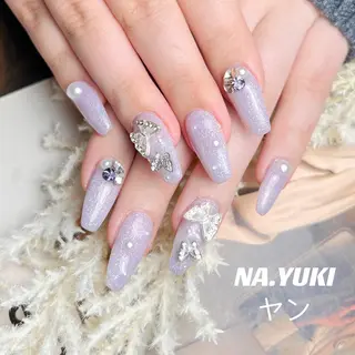 ネイル 🦋 Queenieのネイルデザイン