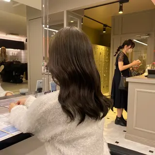 セミロング カラー 透明感ベージュカラー 🪞上野🪞AIのヘアスタイル