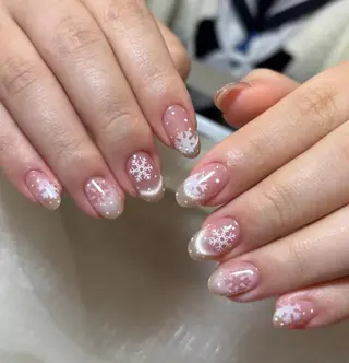 ネイル RAFFINE 月🦋🩵のネイルデザイン