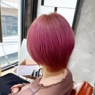 ショート yelm所属・🫒オリーブカラー ミディアムレイヤー✨のヘアスタイル