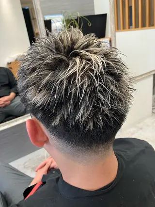 カラー メンズ メンズ特化/パーマ/ フェードWATARUのヘアスタイル