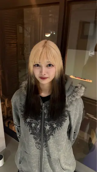 ロング カラー デザインカラー/ハイ トーン/konomiのヘアスタイル