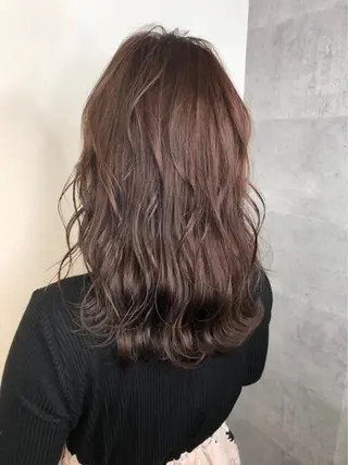 セミロング カラー _WHITE 天神店のヘアスタイル