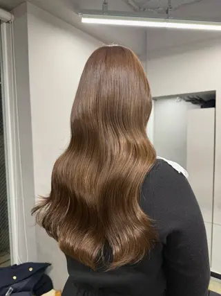 ロング カラー 愛莉/ラベンダー/ ベージュ/ブラウンのヘアスタイル