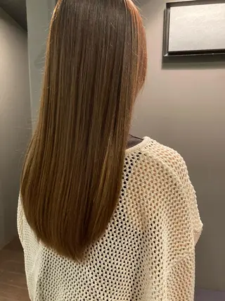 セミロング カラー MAKI渋谷 【カットモデル募集】のヘアスタイル