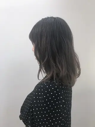 ミディアム カラー ブリーチカラー/ 岩破瑞希のヘアスタイル