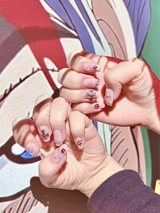 ネイル Momoka .のネイルデザイン