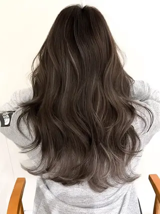 セミロング カラー ✨レイヤーカット/透 名感カラー特化✨のヘアスタイル