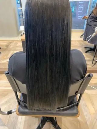 カラー 石井 謙佑のヘアスタイル