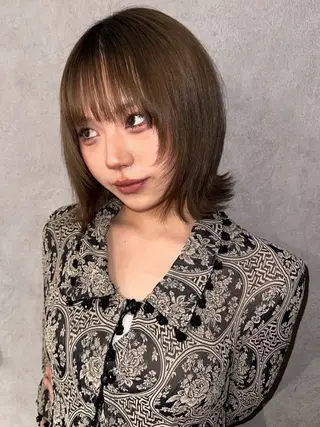 ショート カラー ハイトーン/艶カラー 🫧 ユイナのヘアスタイル