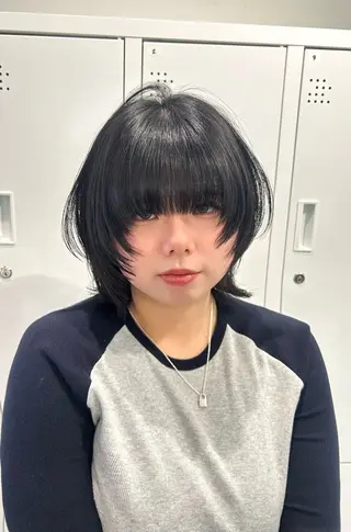 ショート ブリーチ/ベージュ /レイヤー/ひよりのヘアスタイル