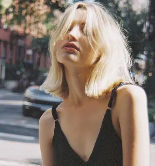 ミディアム カラー パーマ ヘアアレンジ メンズ キッズ ネイル マツエク・マツパ モリモト サナのヘアスタイル