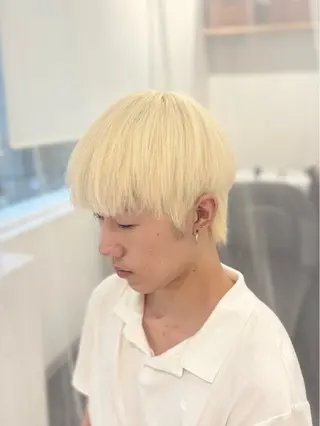 カラー メンズ GaKu/ハイトーン /ブリーチ/ブロンドのヘアスタイル