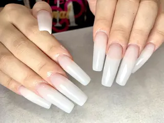 ネイル elu hのネイルデザイン