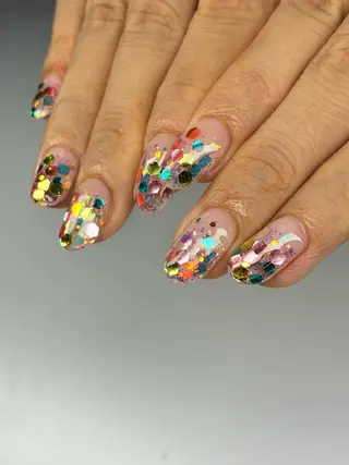 ネイル アトリエみかん所属・MIKA 🍊のネイルデザイン