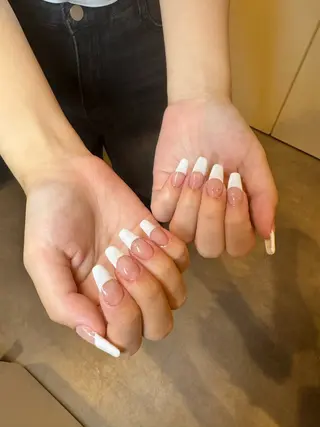 ネイル 濱岡 咲のネイルデザイン