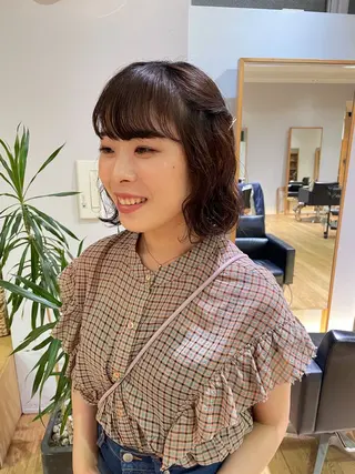 ミディアム パーマ 大橋 芽衣のヘアスタイル