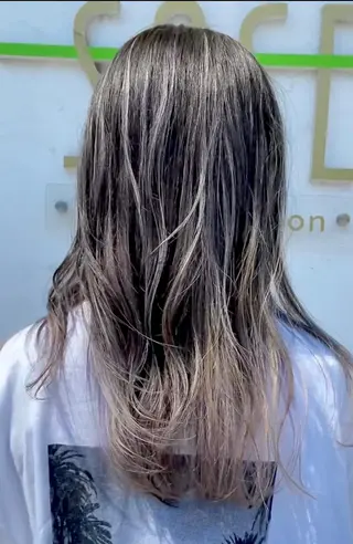 ロング カラー ブリーチなしWカラー /酸性ストレート河本のヘアスタイル