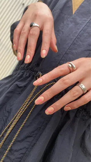 ネイル nailsalon　hue所属・小山 羽奈のネイルデザイン