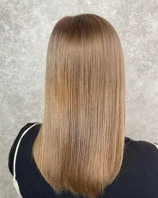 ロング カラー UNDER vr 【アンダーバー】のヘアスタイル