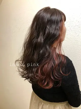 ロング カラー ツキノキ ミナのヘアスタイル