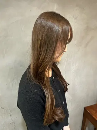 ロング カラー RISE SWELL momoneのヘアスタイル