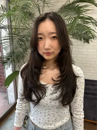 ロング ココルアナ所属・ゆう/大阪豊中/海外 カラー/艶カラーのヘアスタイル