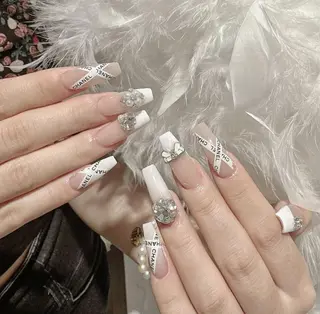 ネイル Queens ゲンのネイルデザイン