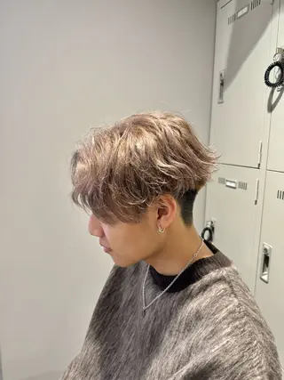 ミディアム カラー ヘアアレンジ メンズ 顔まわりカット の達人のヘアスタイル