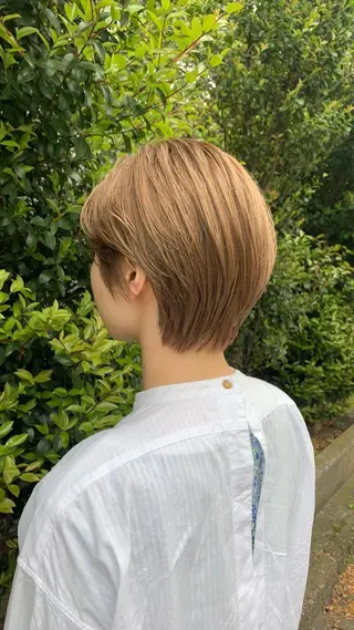 ショート ~洗練ナチュラル~ 🪵 岡田 知佳のヘアスタイル