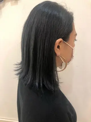 ミディアム カラー 内田温子大人女性 ハイライト、ボブのヘアスタイル