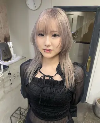 ロング カラー mio ／ハイトーンのヘアスタイル