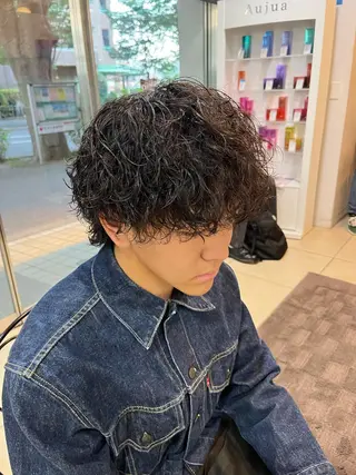 ミディアム パーマ メンズ 韓国風メンズ/毛流れ ヘアなら須田龍世のヘアスタイル