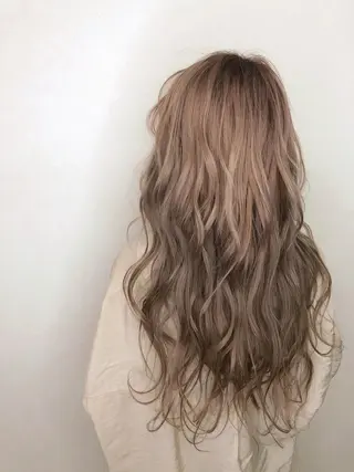 カラー olume(オルメ)所属・山田隆成/韓国カット バレ、ハイライト得意のヘアスタイル