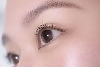 マツエク・マツパ 眉毛•まつげサロン　MoveOn   府中所属・MoveOn salonのマツエク・マツパデザイン