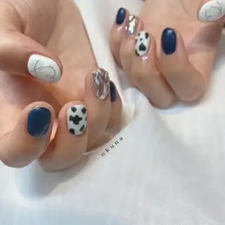 ショート パンチャパンチャ ネイルサロンのネイルデザイン