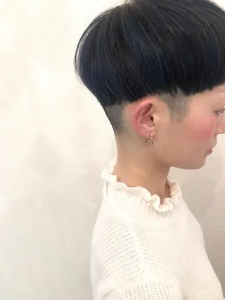 ショート カラー 平川 友希子のヘアスタイル