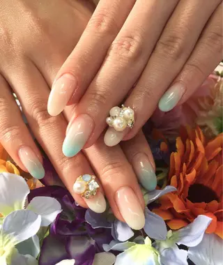 ネイル 吉村 美咲のネイルデザイン