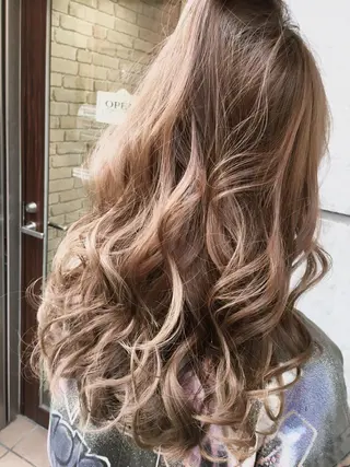 ロング カラー ヘアアレンジ MiU所属・韓国×髪質改善×美髪 縮毛矯正×レイヤーのヘアスタイル