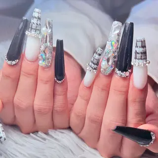 ネイル シェヌネイル JURAのネイルデザイン